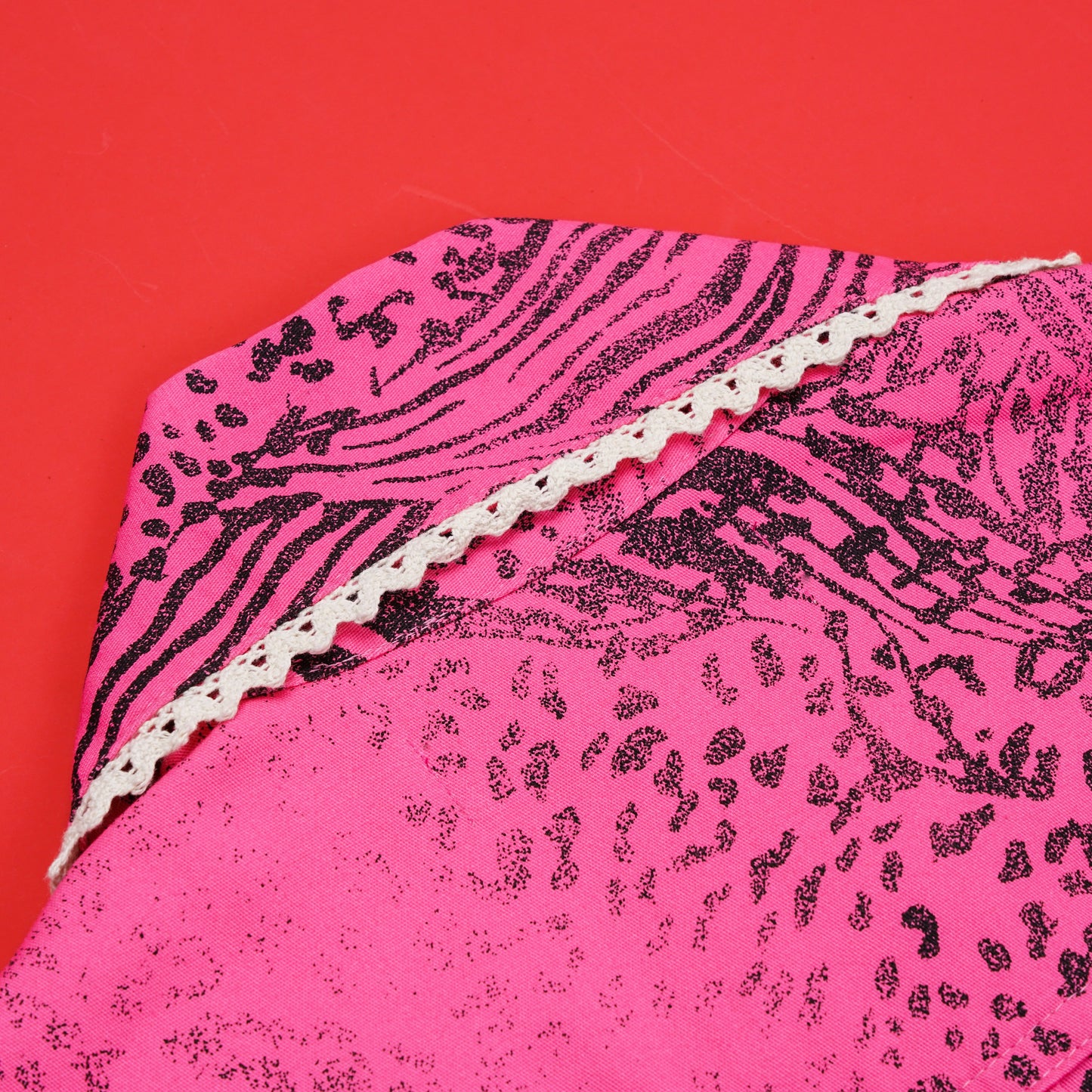 Emiria Jacket Pinkthera - MATA CLOTHiER