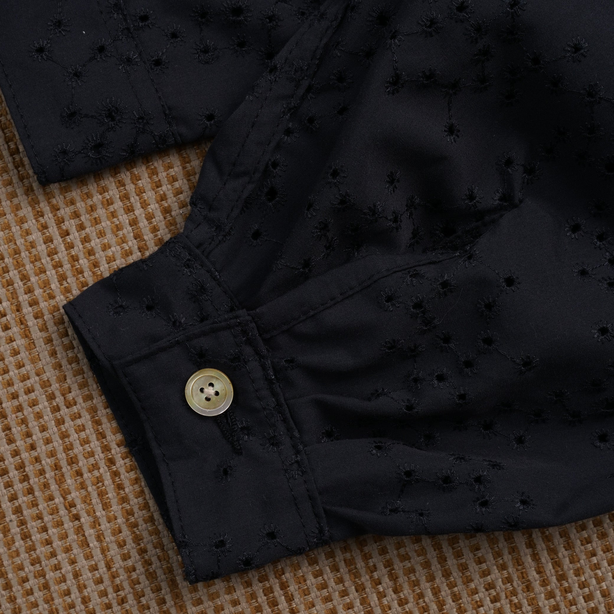 Emiria Jacket Crux Noir - MATA CLOTHiER