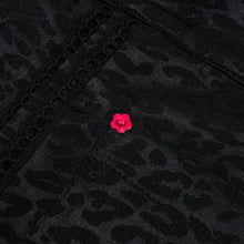 Load image into Gallery viewer, Emiria Jacket Leopard Black II - MATA CLOTHiER
