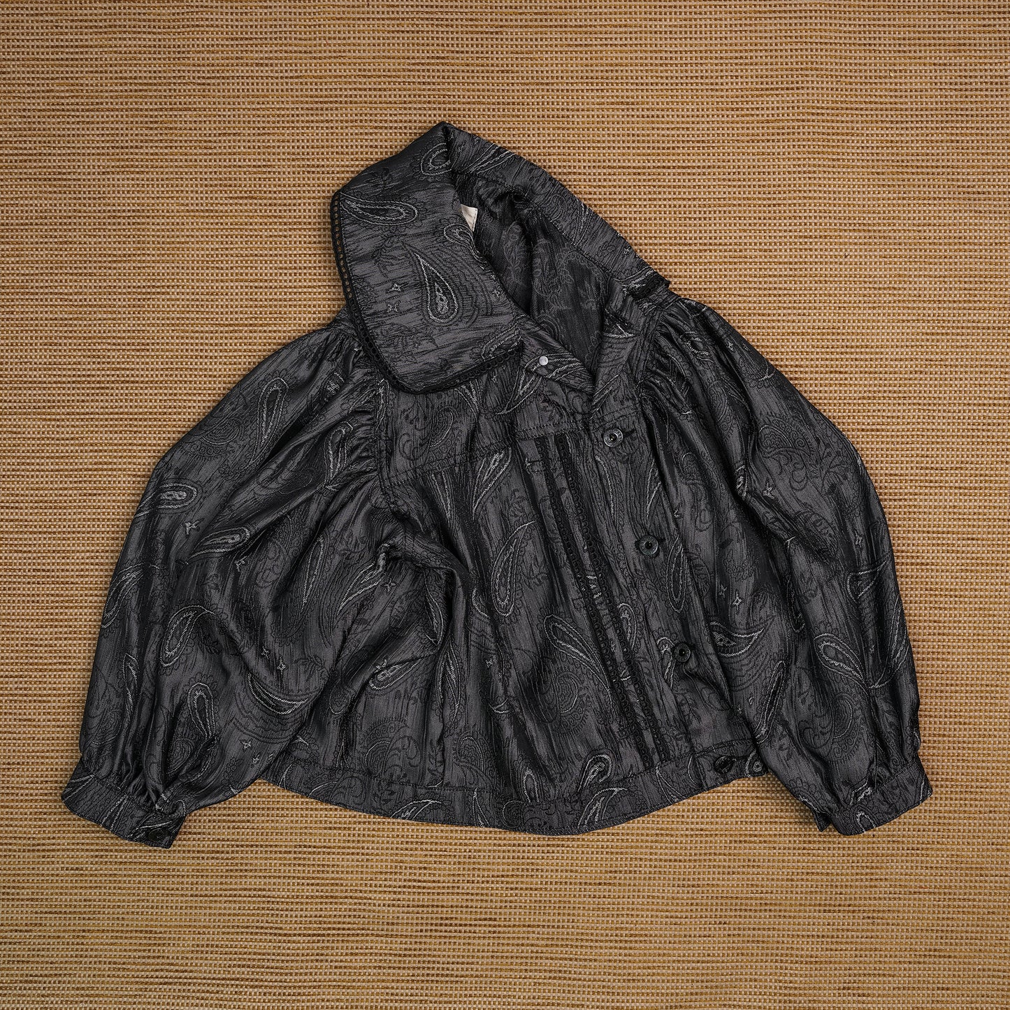 Emiria Jacket Paisely Black - MATA CLOTHiER