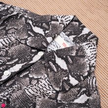 Load image into Gallery viewer, Emiria Jacket Serpent Ooreo - MATA CLOTHiER
