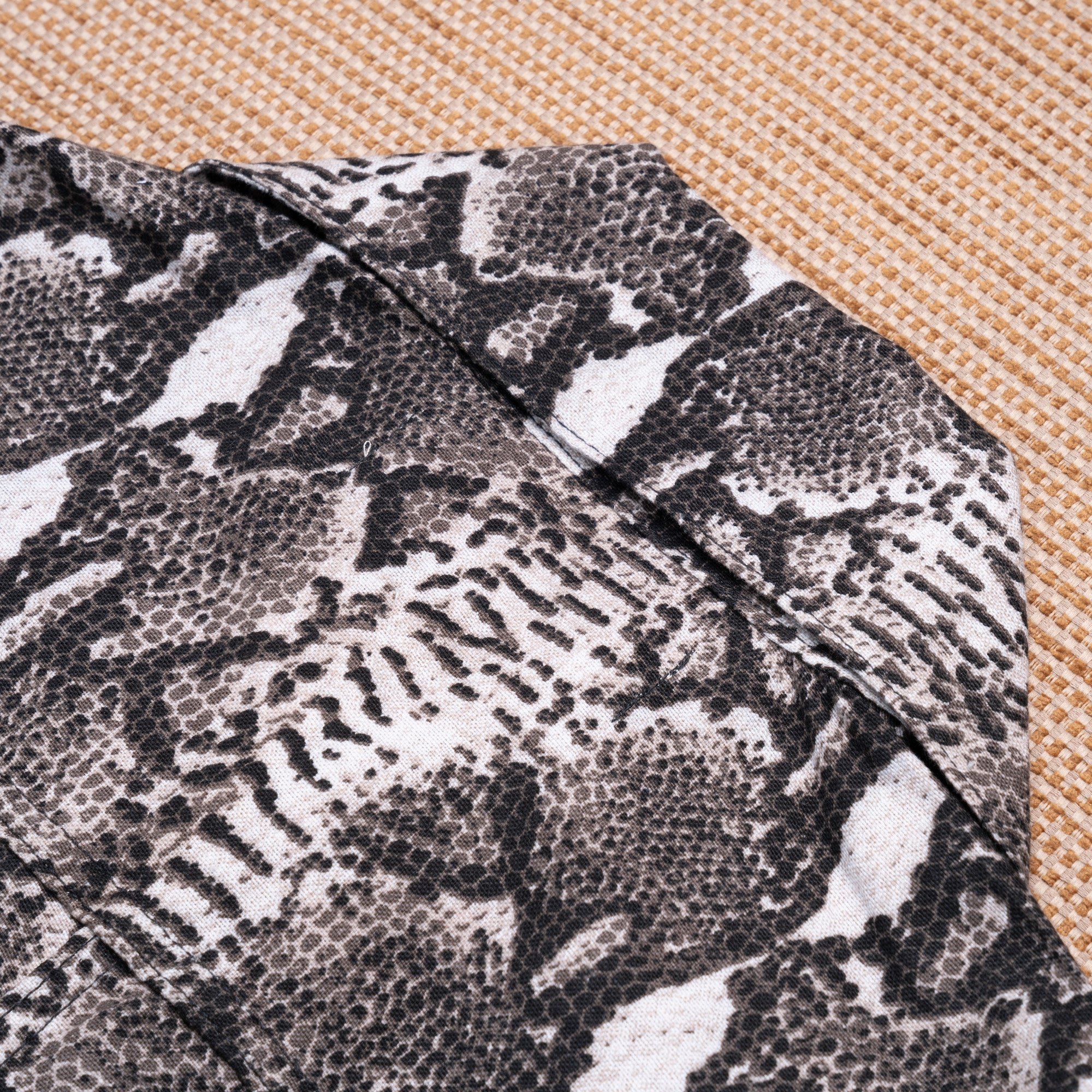 Emiria Jacket Serpent Ooreo - MATA CLOTHiER