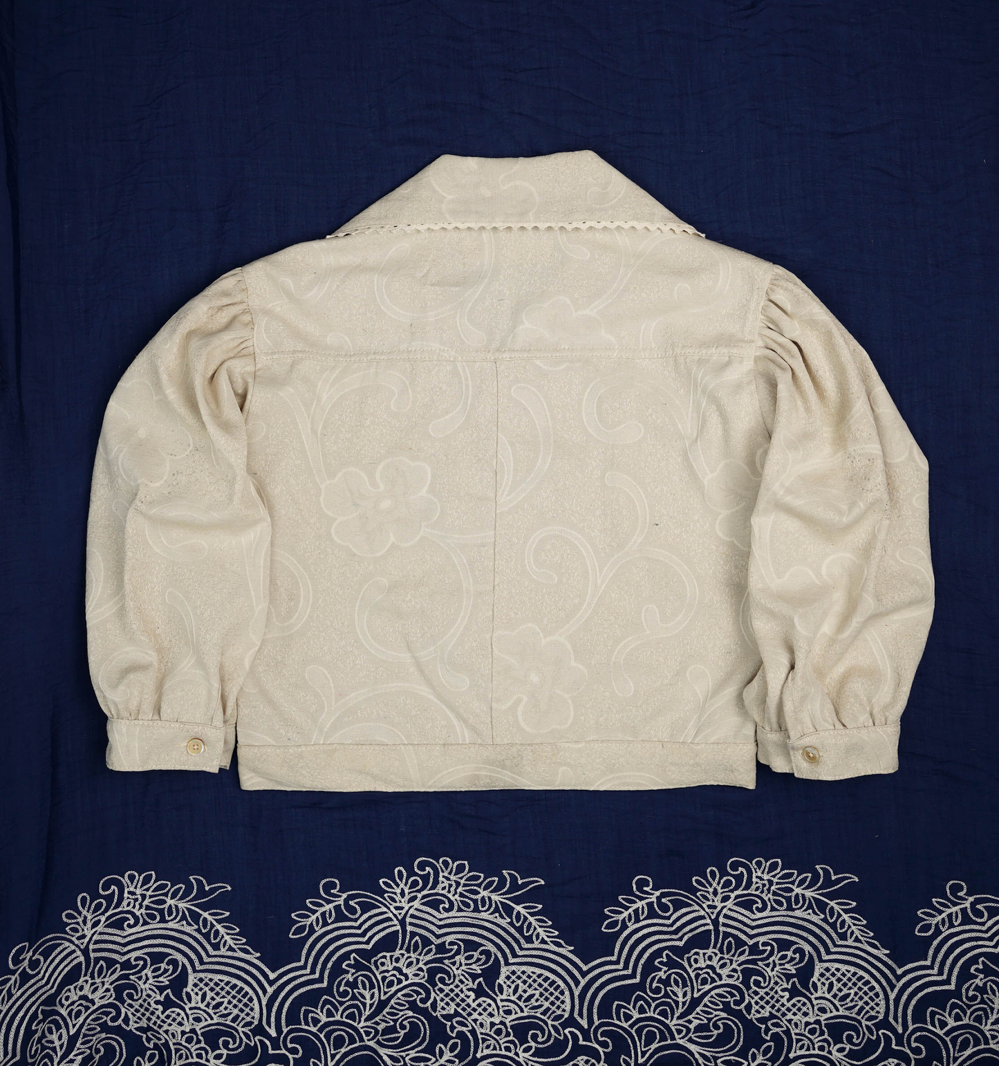 Emiria Jacket Floral Ivory - MATA CLOTHiER