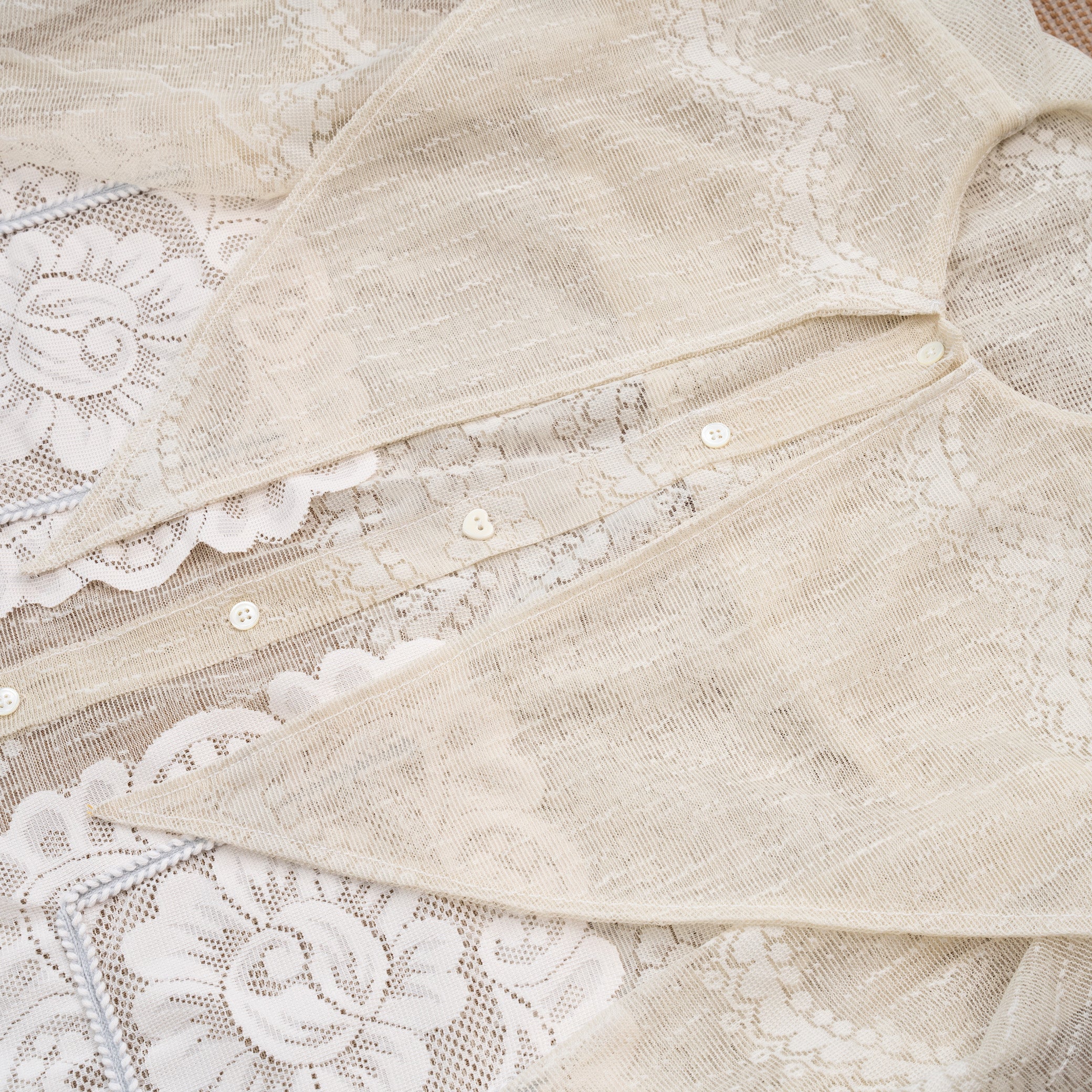 Sang Dewi Blouse Sunflora Lace - MATA CLOTHiER