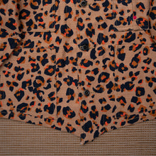 Load image into Gallery viewer, Ponita Jacket Panthera - MATA CLOTHiER
