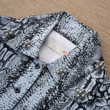 Load image into Gallery viewer, Emiria Extra Jacket Serpent - MATA CLOTHiER

