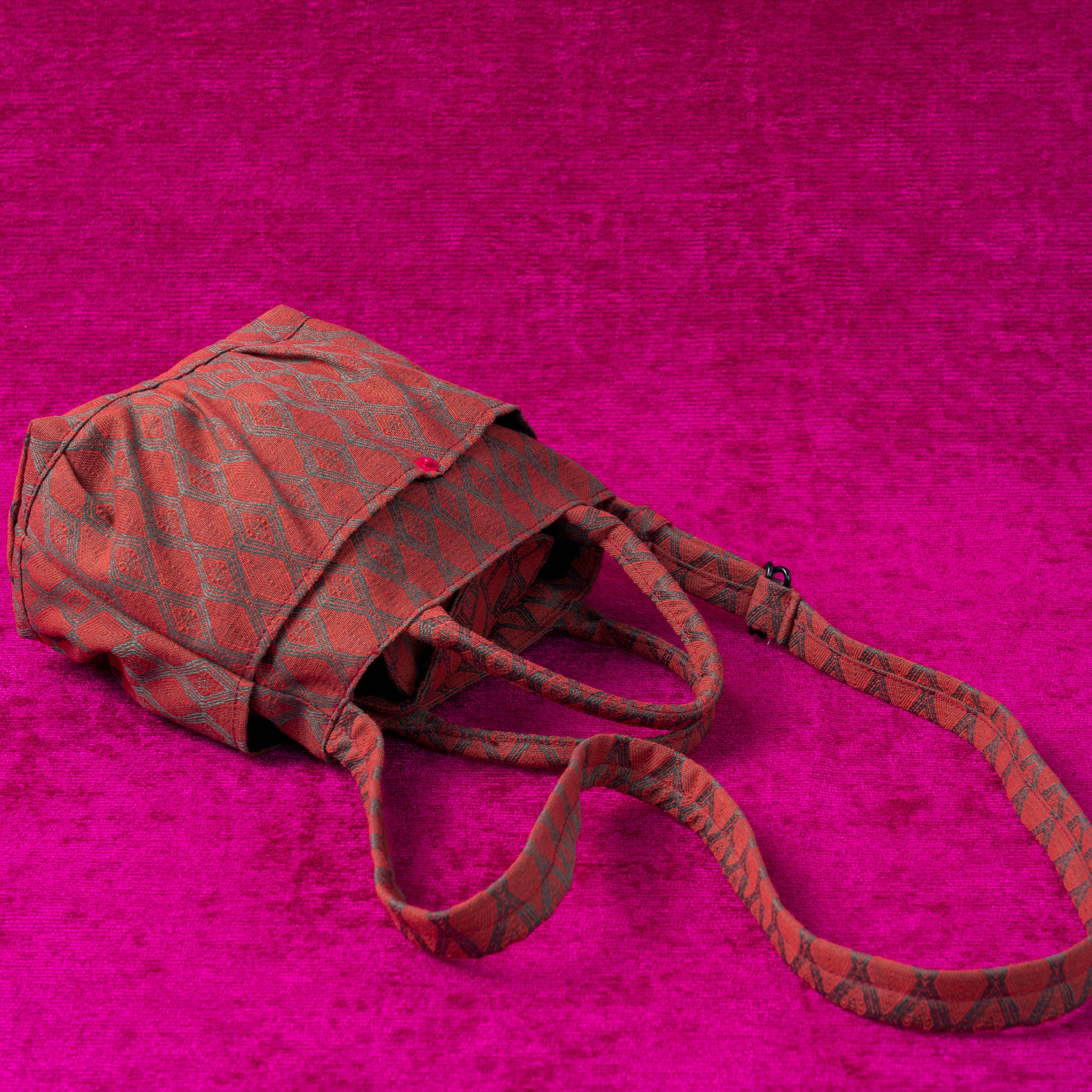 PoKKo Mini Bag Mesh Crimson - MATA CLOTHiER