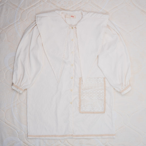 Sang Dewi Blouse Bucco