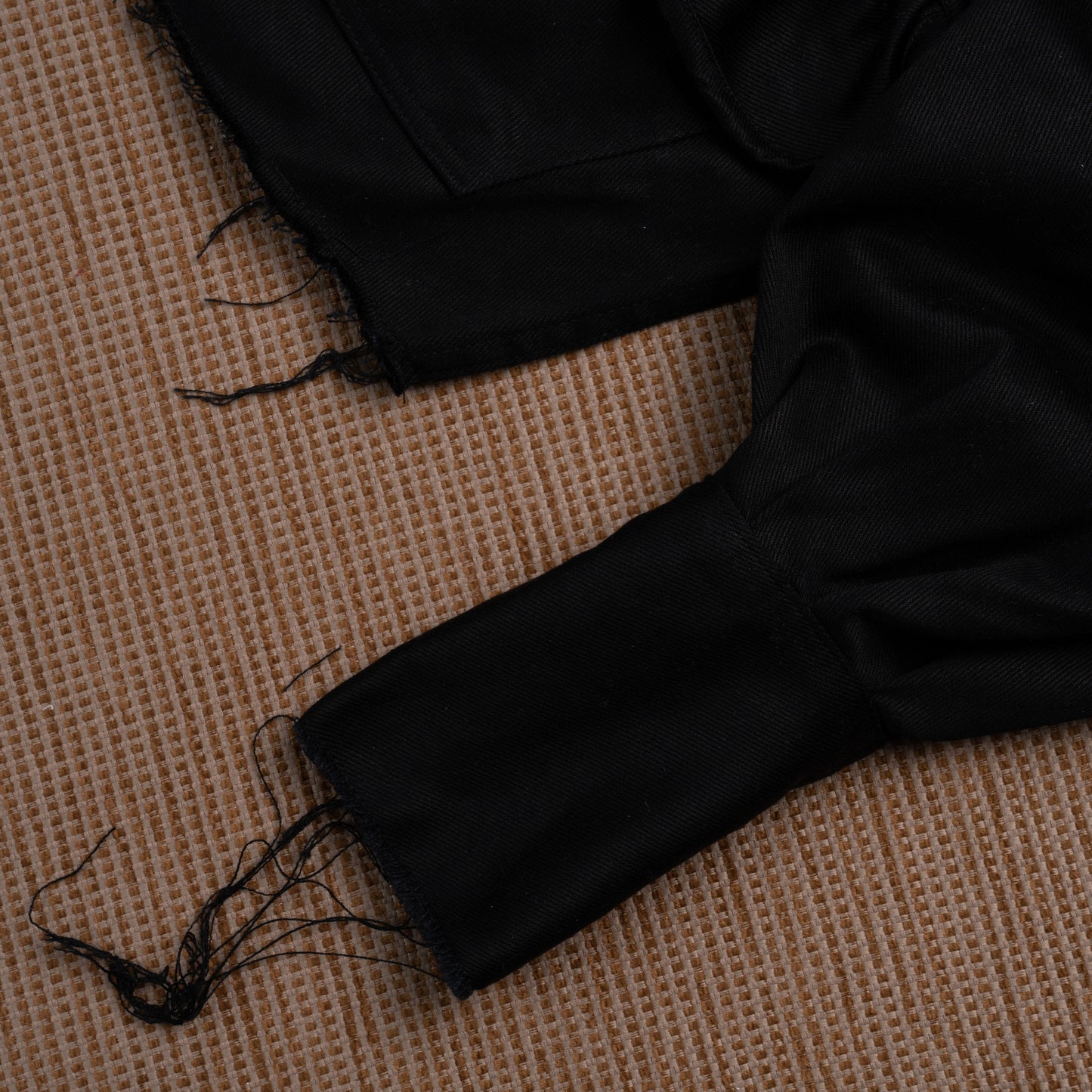 Ponita Jacket Extra Raw Noir - MATA CLOTHiER