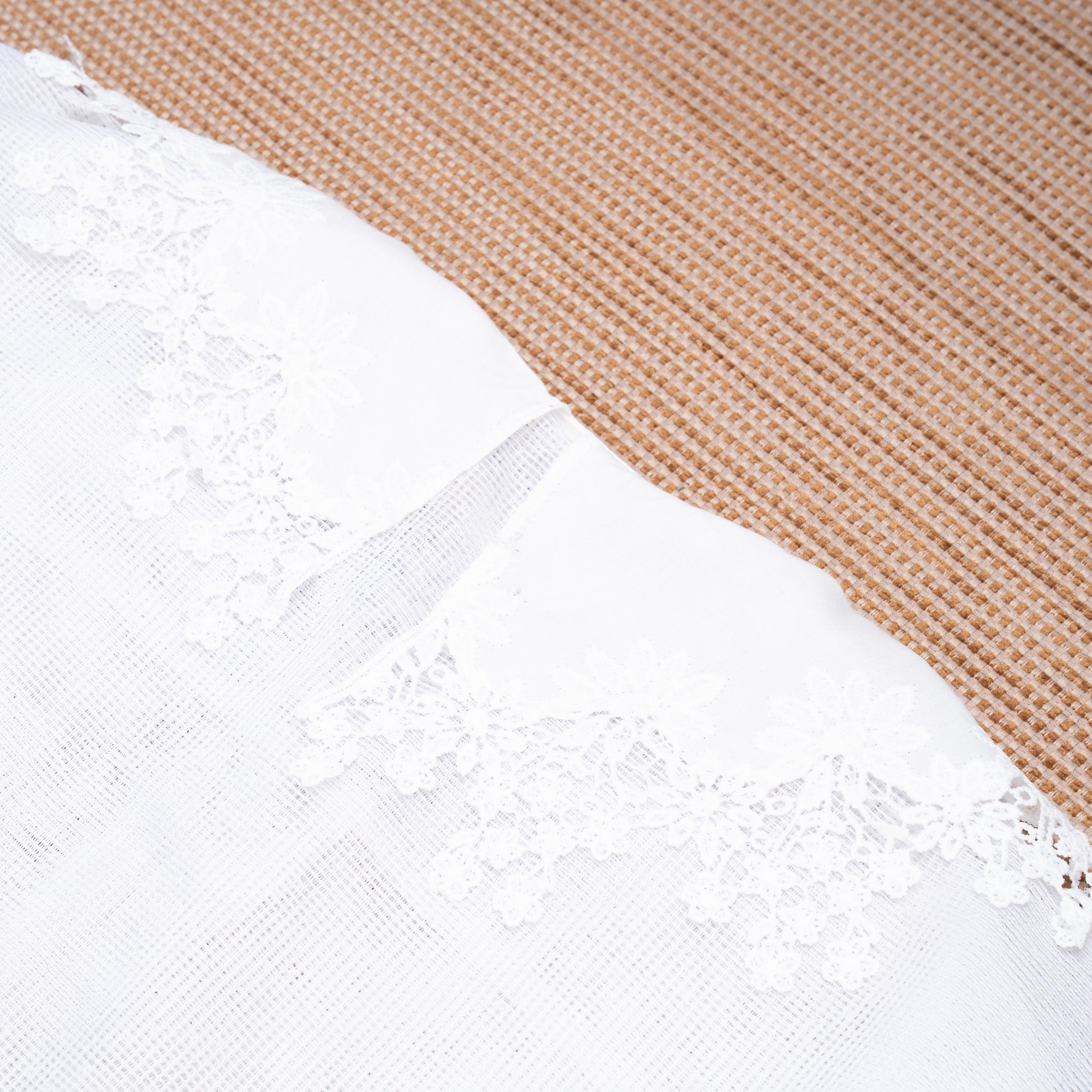 Sang Dewi Extra Blouse Lace Tingti - MATA CLOTHiER