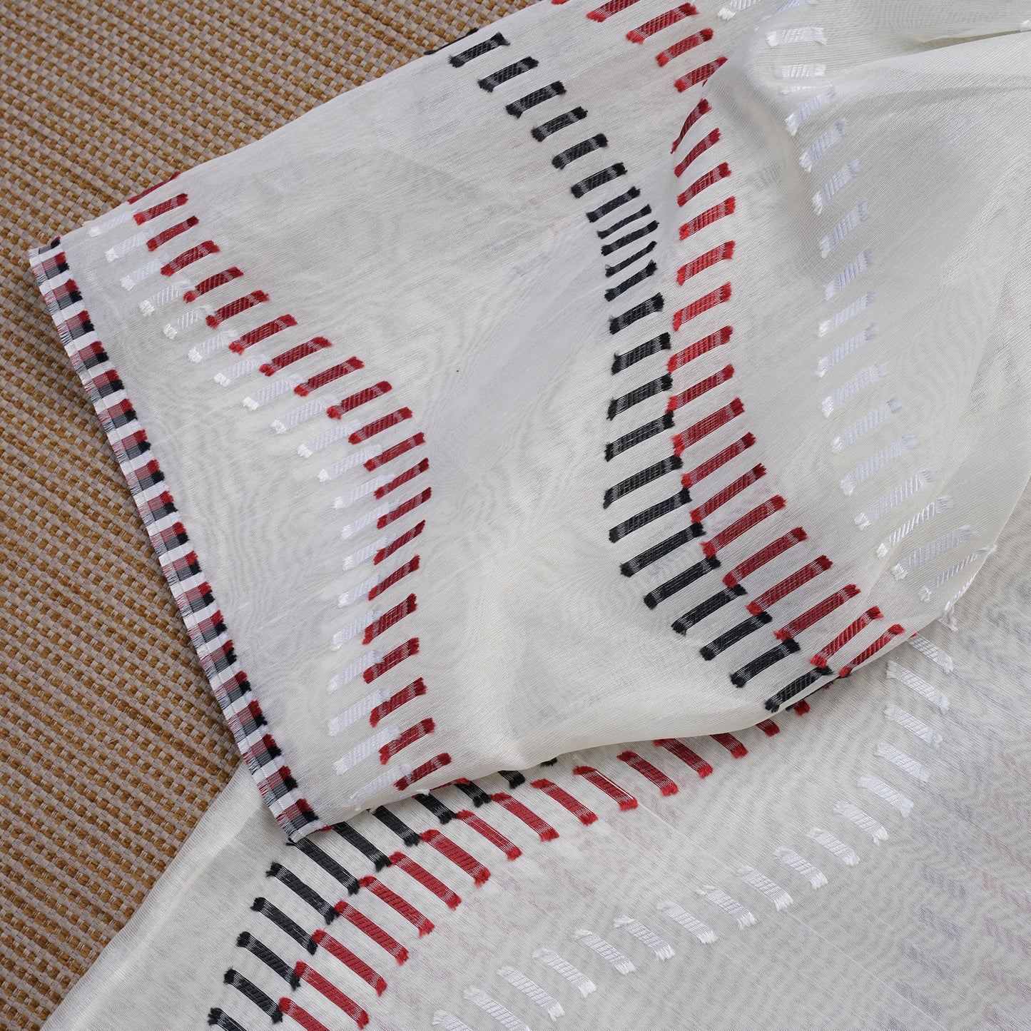 Guaya Blouse Pitcher Off White - MATA CLOTHiER