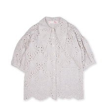 Load image into Gallery viewer, Middy Blouse Shell Lace Beige - MATA CLOTHiER

