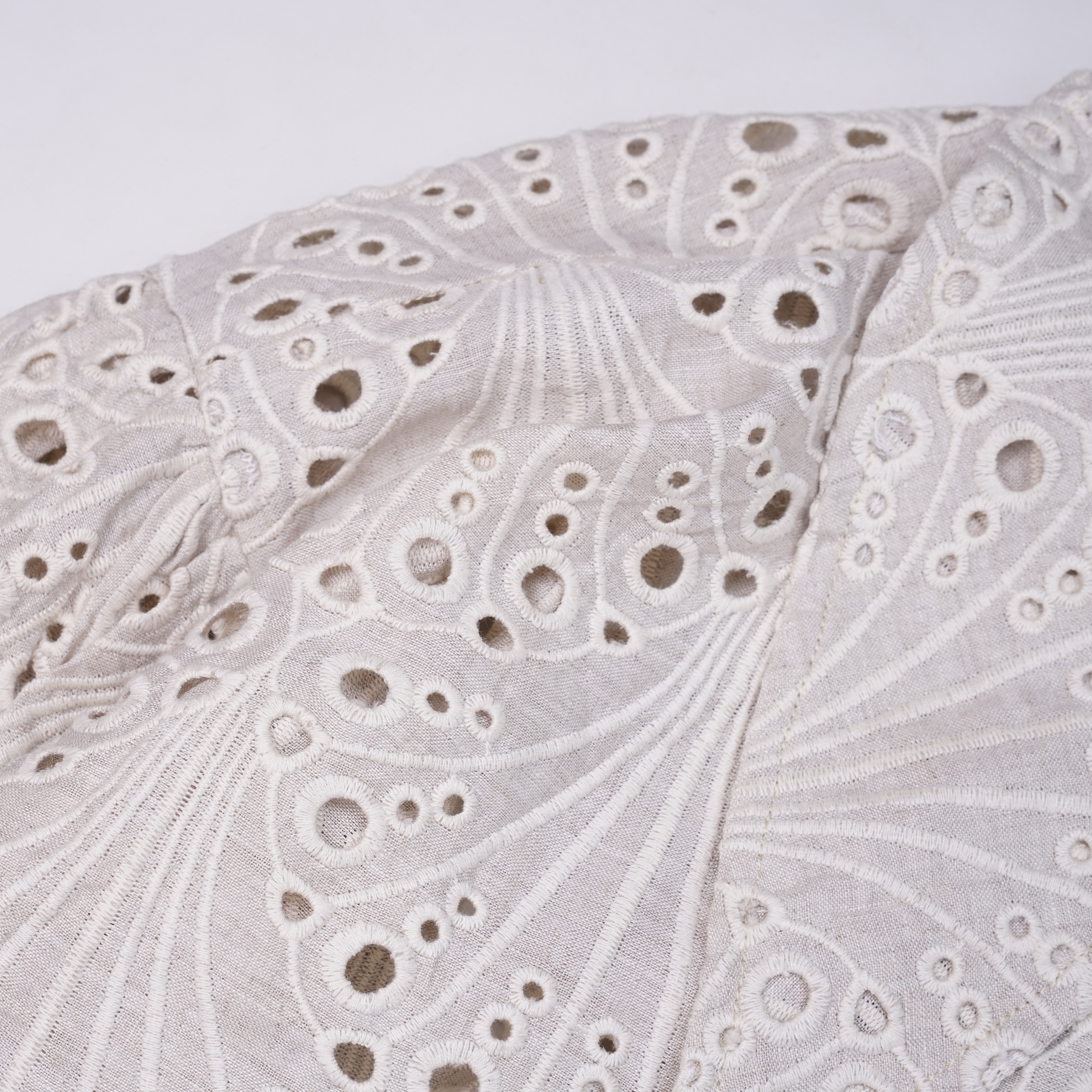 Middy Blouse Shell Lace Beige - MATA CLOTHiER