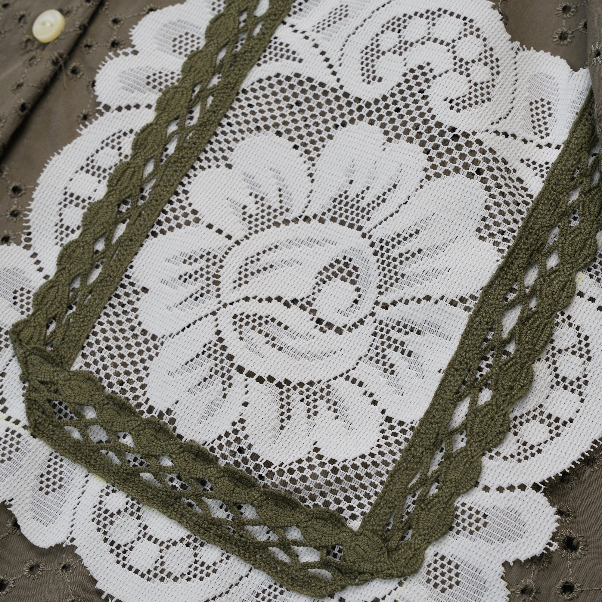 Piyayi Blouse Crux Moss - MATA CLOTHiER